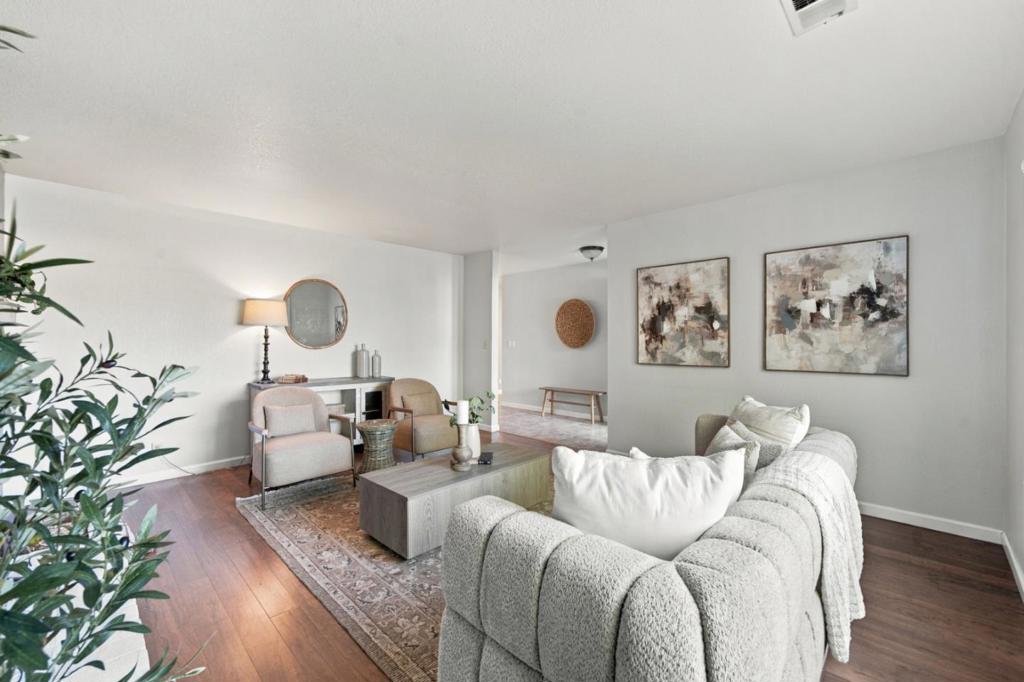 1101 Marne Drive Property Photo 4