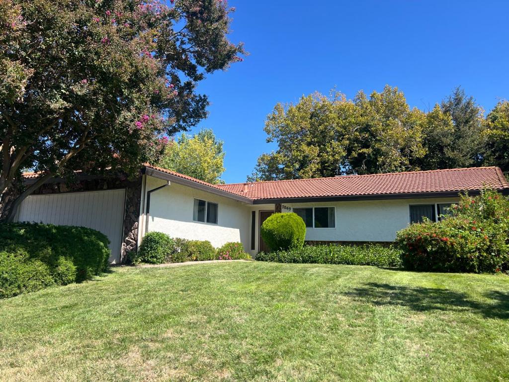 7049 Reichmuth Way Property Photo 1