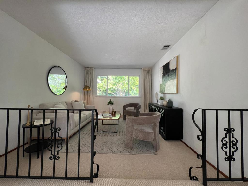 7049 Reichmuth Way Property Photo 7