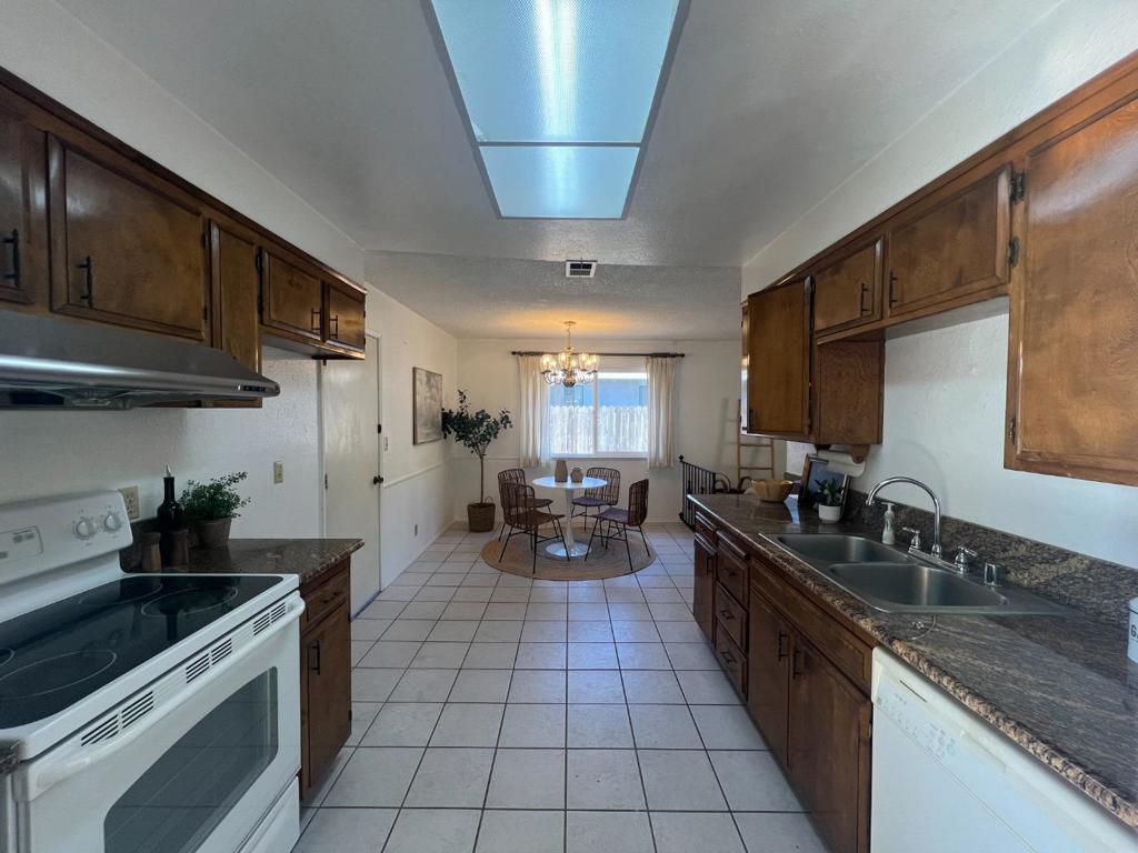 7049 Reichmuth Way Property Photo 19