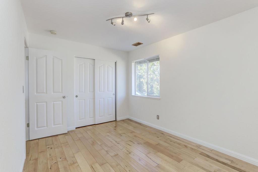 726 San Cristoval Court Property Photo 17