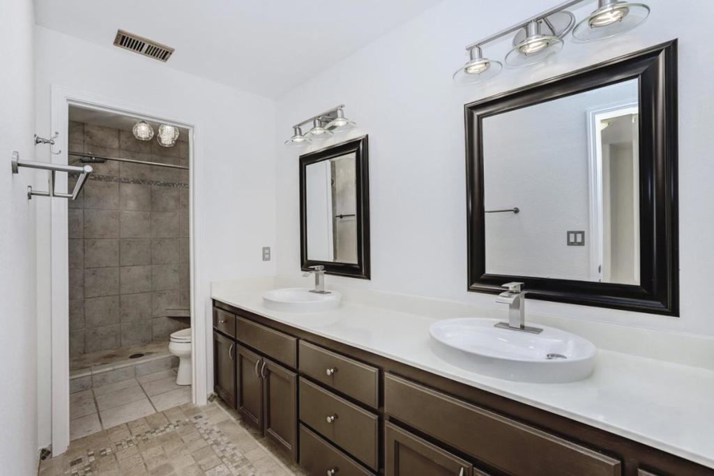 726 San Cristoval Court Property Photo 21