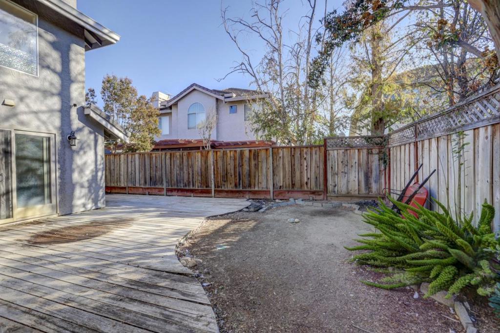 726 San Cristoval Court Property Photo 26