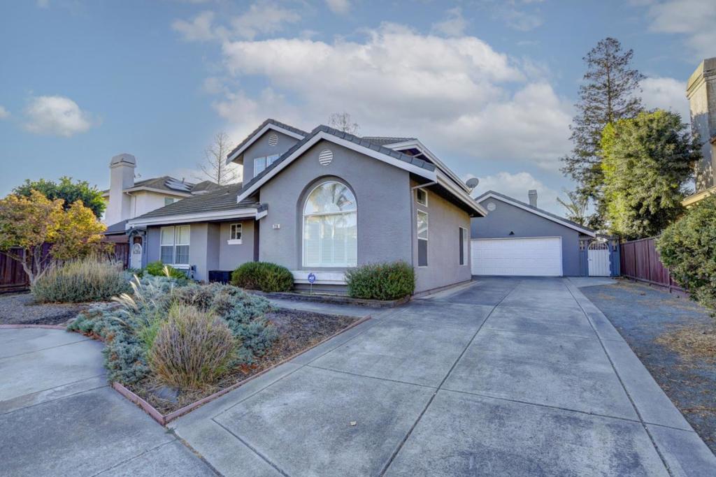 726 San Cristoval Court Property Photo 30
