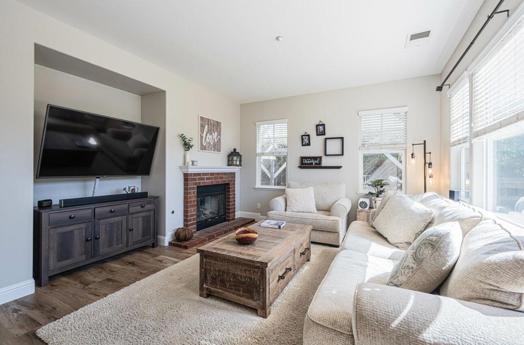 ML82062138 Property Photo 17