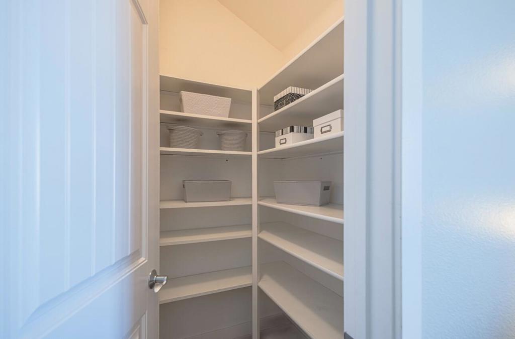 ML82062138 Property Photo 40