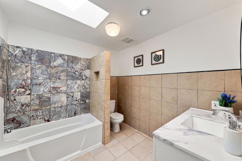2504 Spring Street Property Photo 54