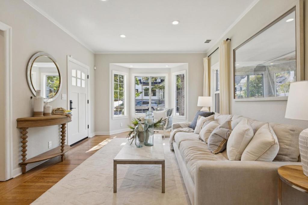 1227 Rhus Street Property Photo 8