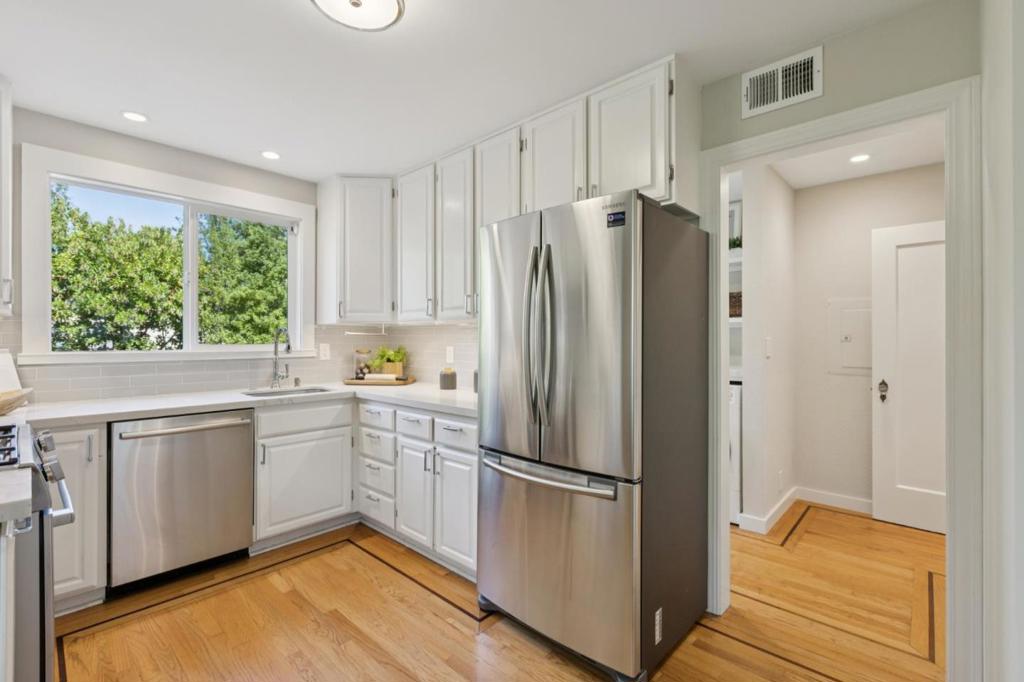 1227 Rhus Street Property Photo 17