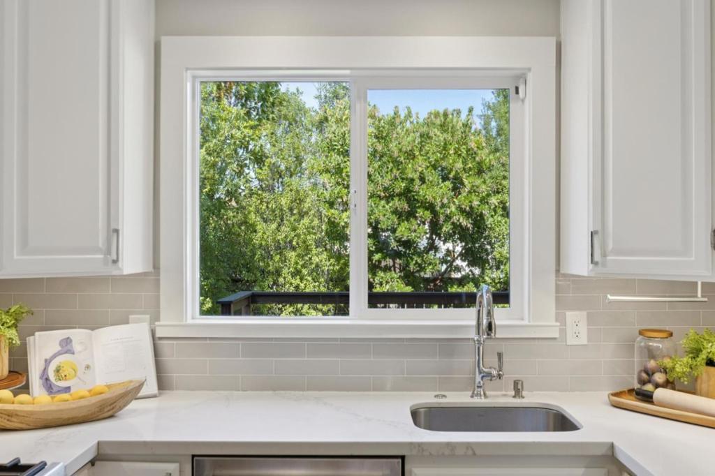 1227 Rhus Street Property Photo 21