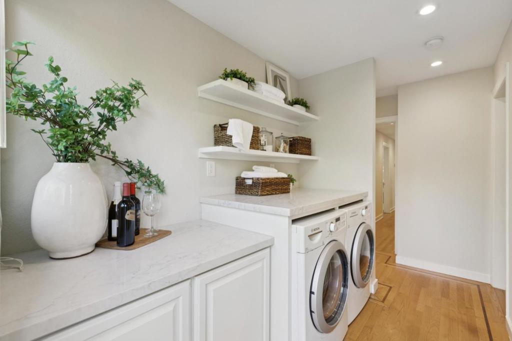 1227 Rhus Street Property Photo 24
