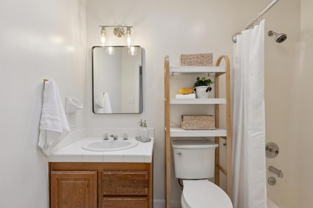 1227 Rhus Street Property Photo 39