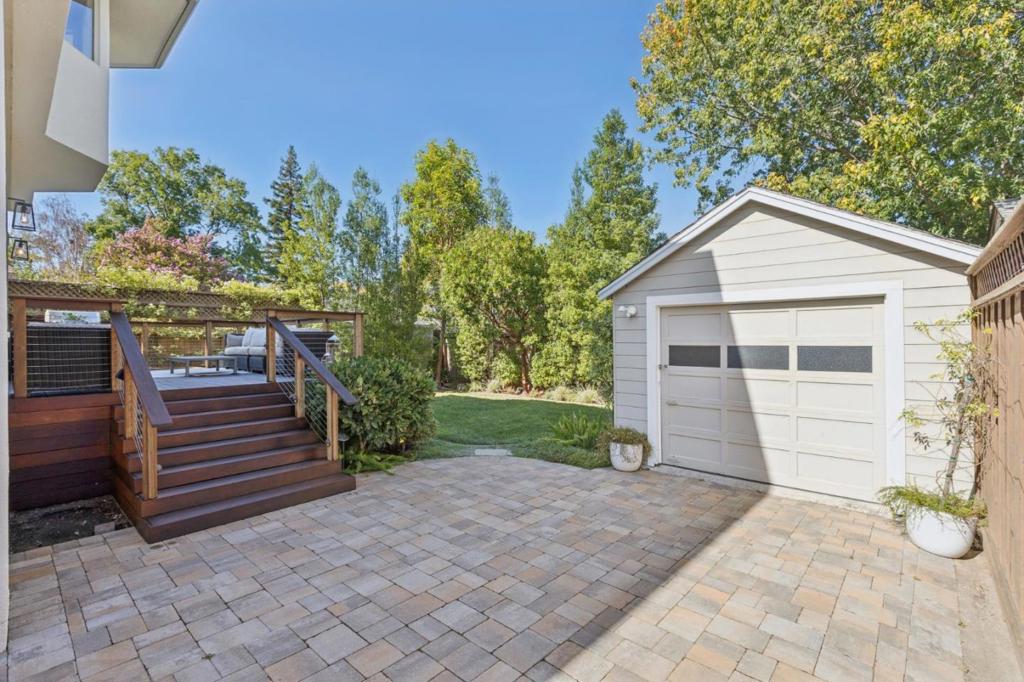 1227 Rhus Street Property Photo 48