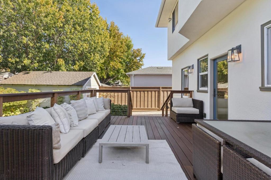 1227 Rhus Street Property Photo 52