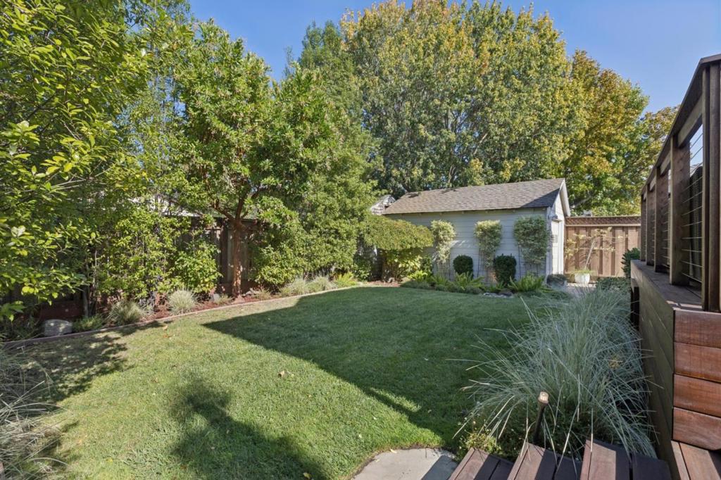 1227 Rhus Street Property Photo 53
