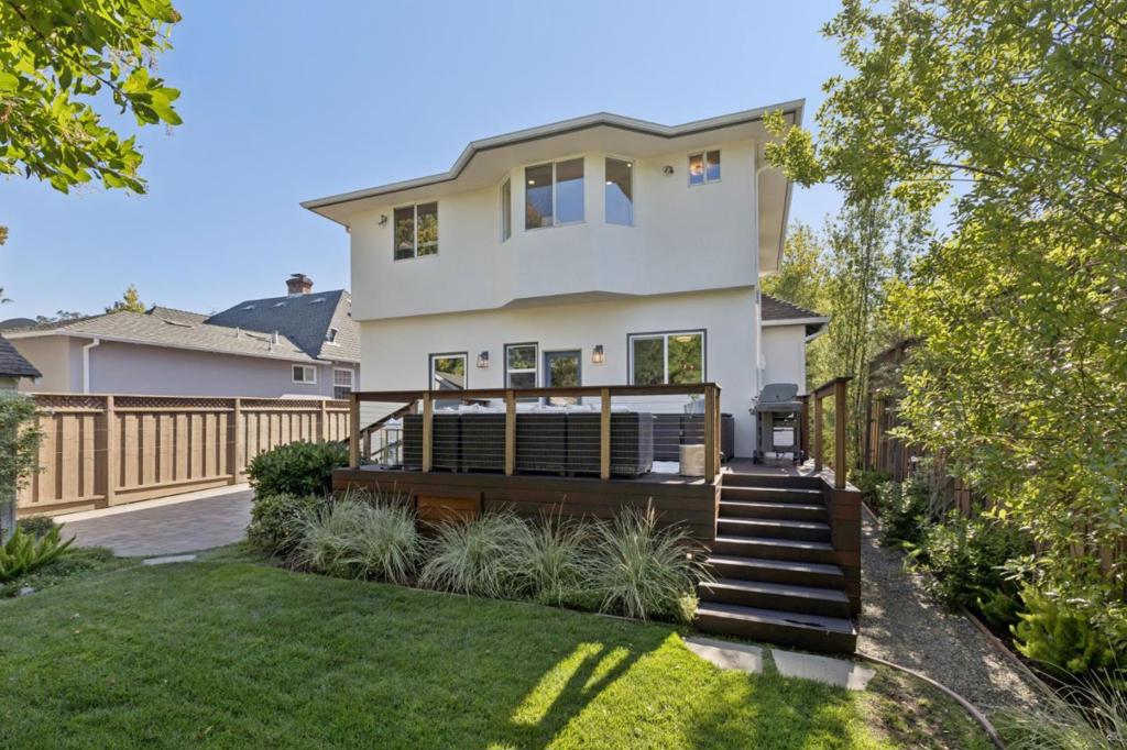 1227 Rhus Street Property Photo 58
