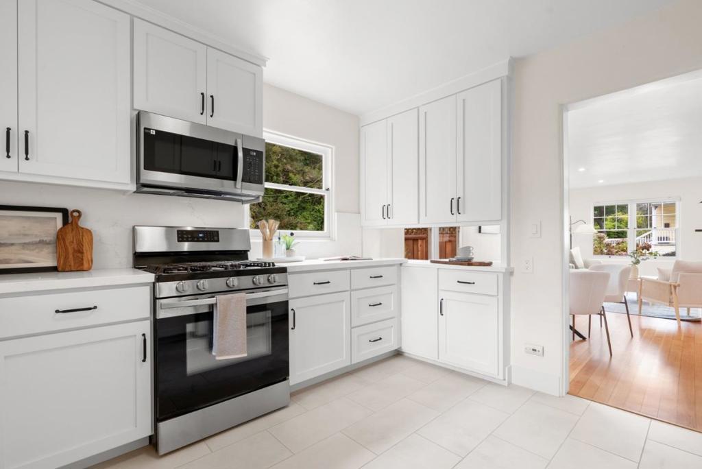 402 Bernal Street Property Photo 14