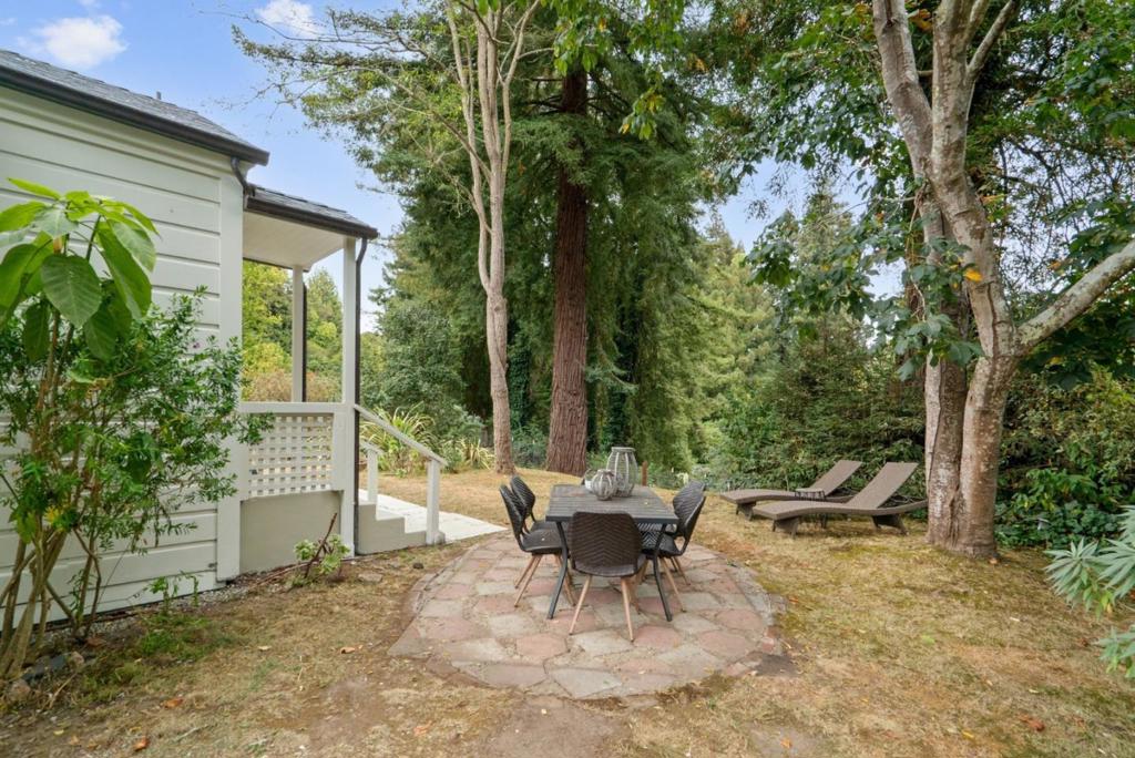 402 Bernal Street Property Photo 40
