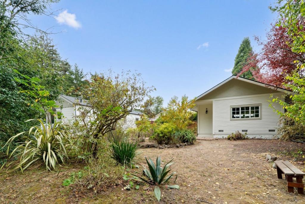 402 Bernal Street Property Photo 46
