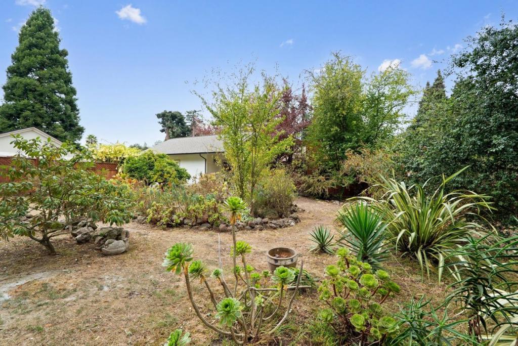 402 Bernal Street Property Photo 51