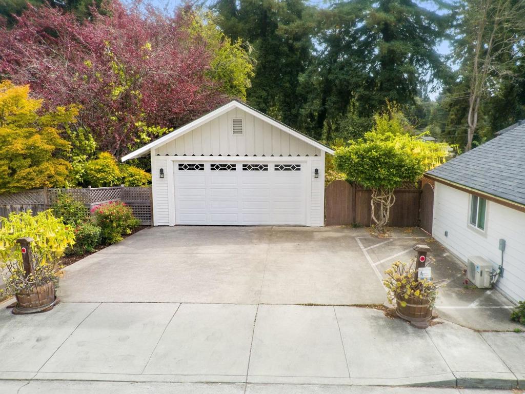 402 Bernal Street Property Photo 56