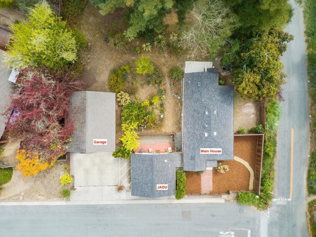 402 Bernal Street Property Photo 58