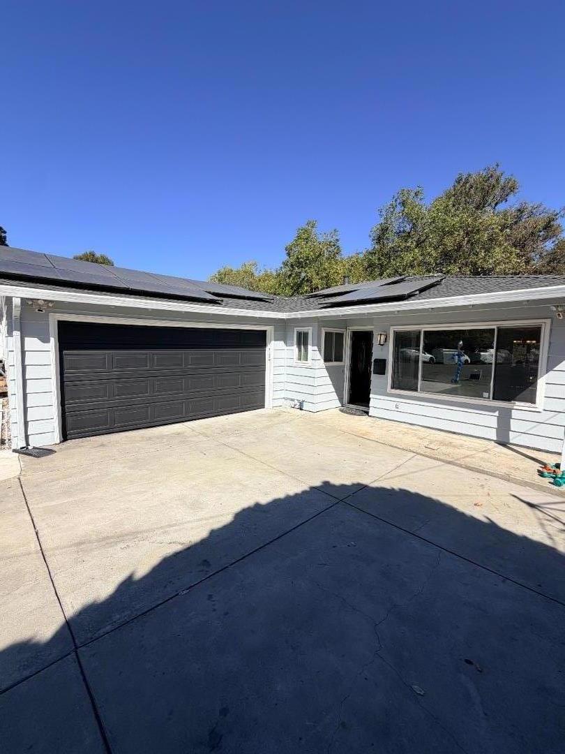 1966 Hillsdale Street Property Photo 33