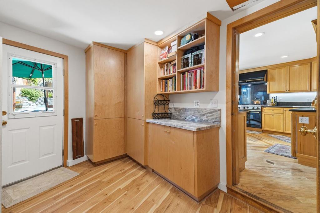 8580 Hihn Road Property Photo 14