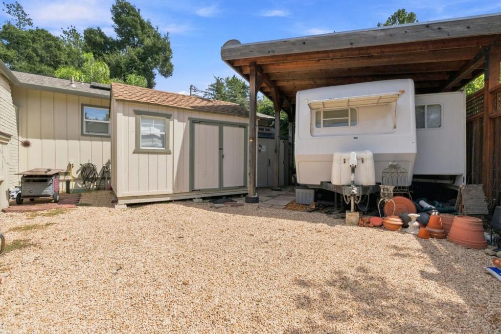 8580 Hihn Road Property Photo 19