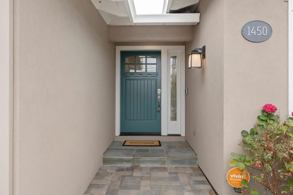 1450 Oak Avenue Property Photo 3