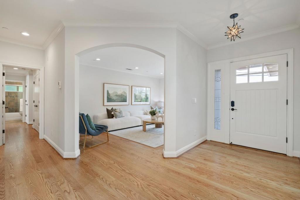 1450 Oak Avenue Property Photo 4