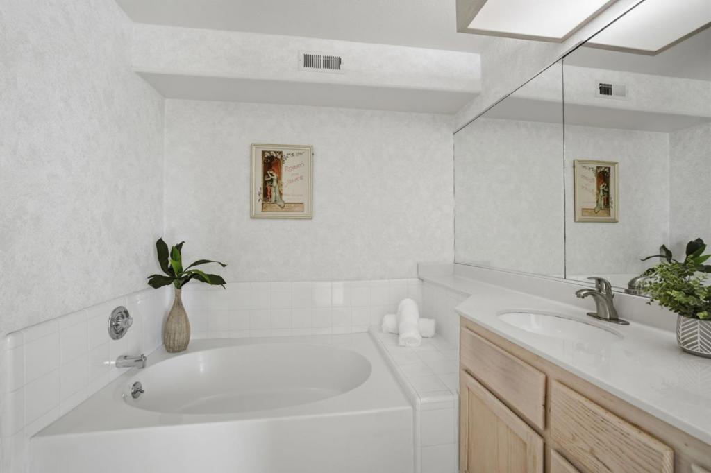 21314 Gary Drive 108 Property Photo 24