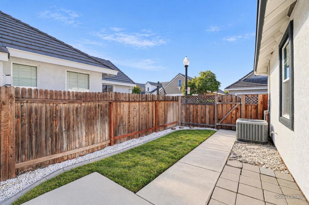 1886 Zurlo Way Property Photo 28