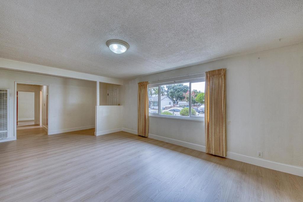 875 Suiter Street Property Photo 6