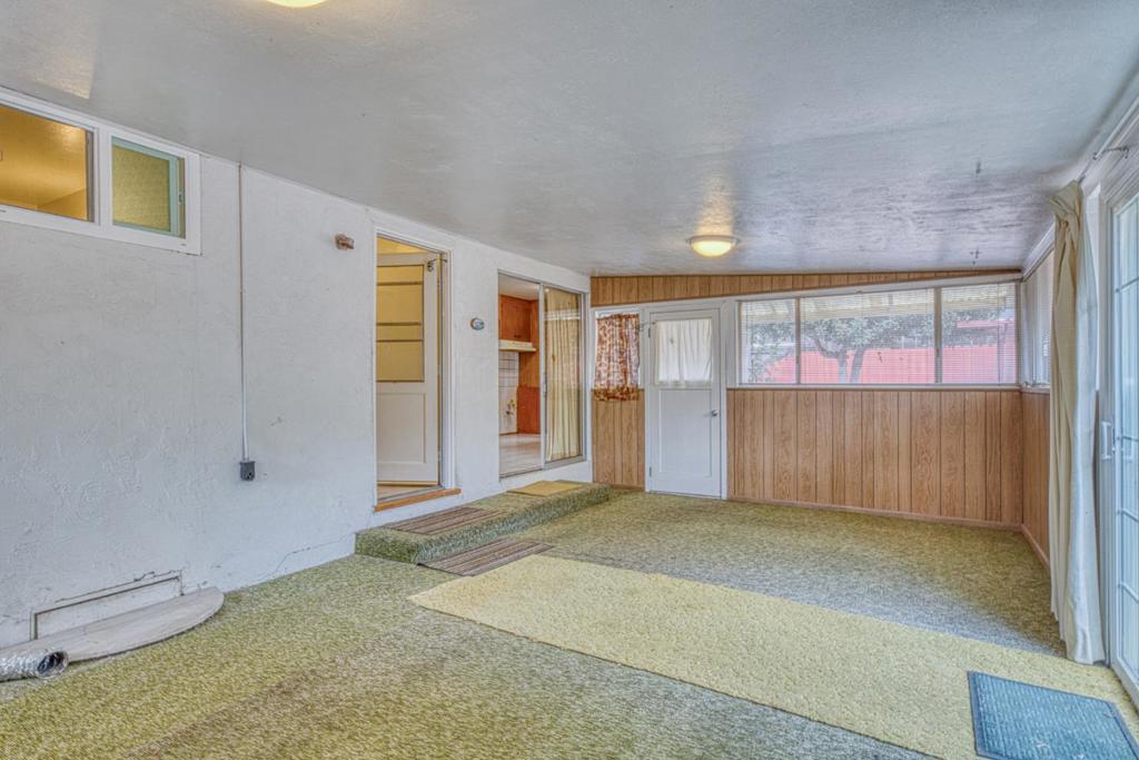 875 Suiter Street Property Photo 15