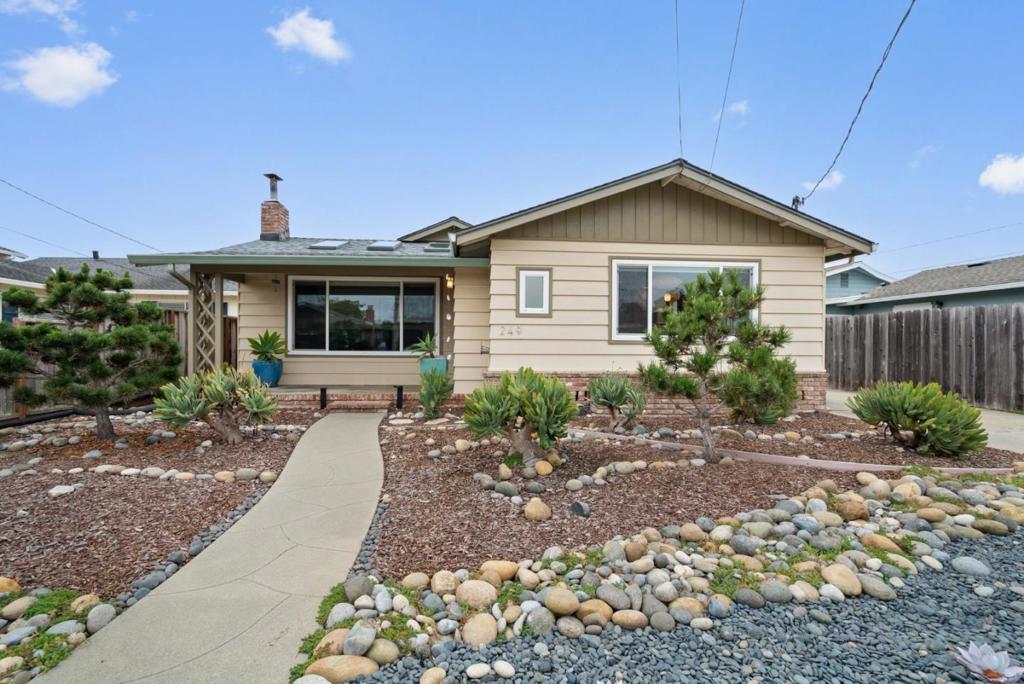 249 Getchell Street Property Photo 1