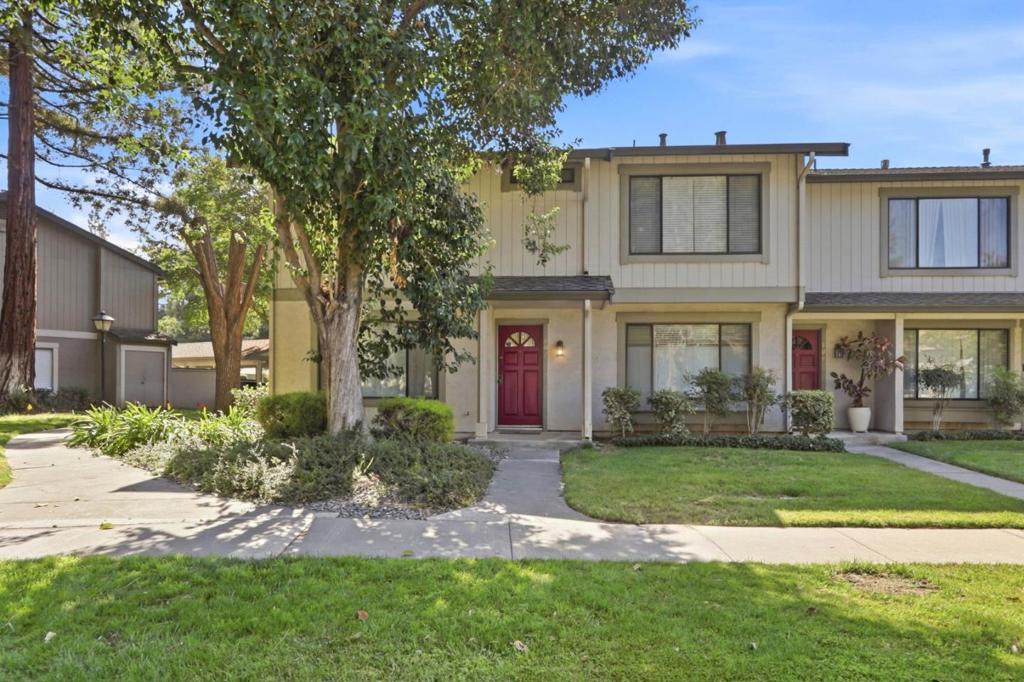 102 Path Property Photo 1