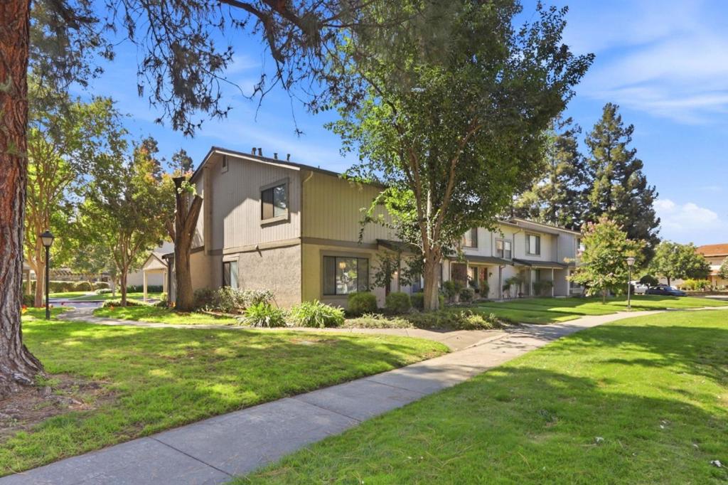 102 Path Property Photo 3
