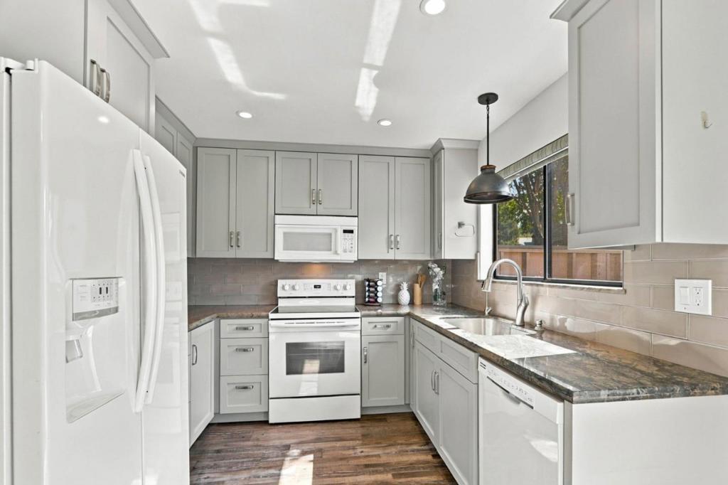 102 Path Property Photo 10