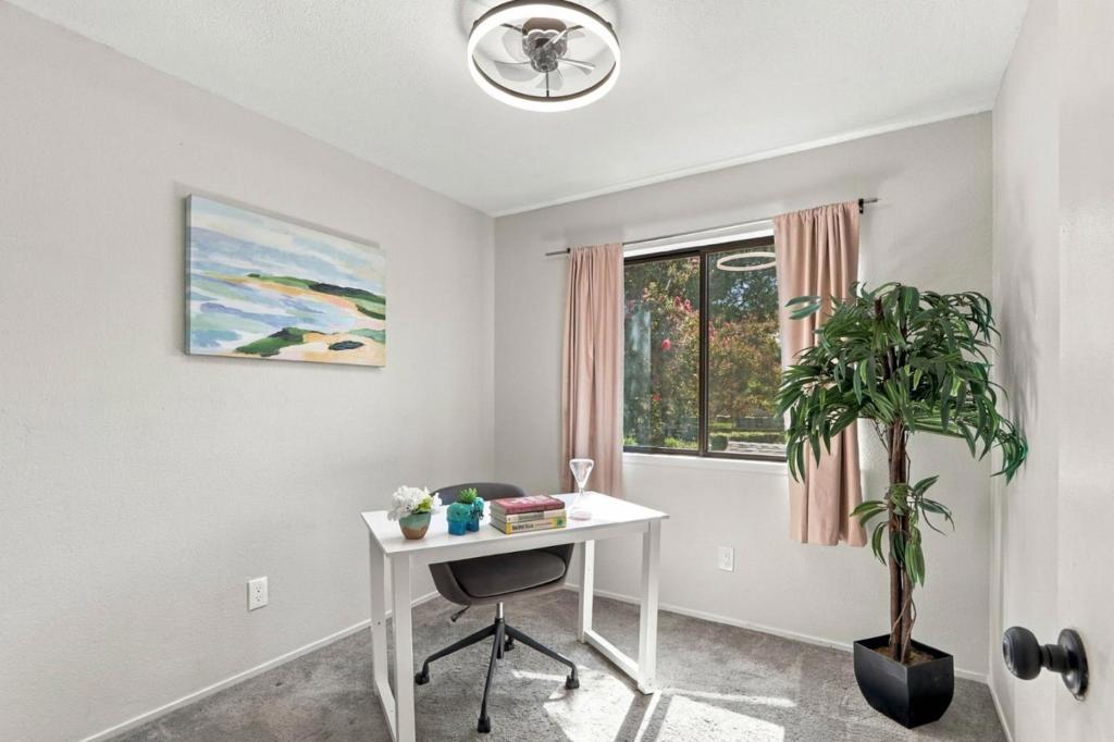 102 Path Property Photo 18