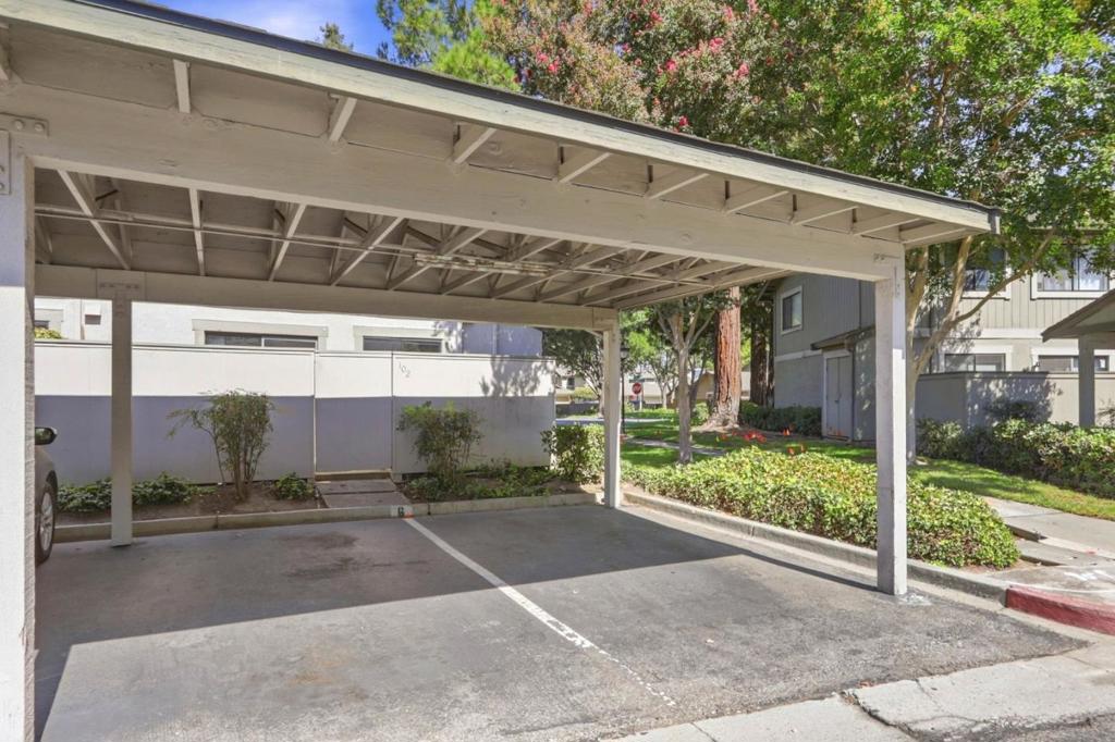 102 Path Property Photo 32