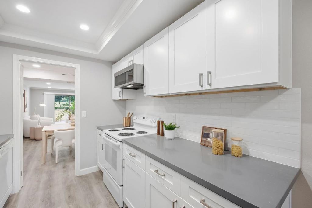 5038 Cribari Vale Property Photo 6