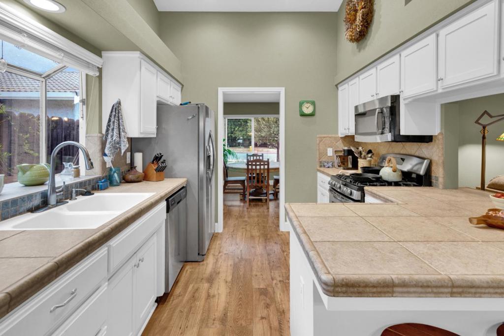 46405 Pine Meadow Place Property Photo 9