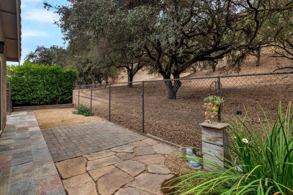 46405 Pine Meadow Place Property Photo 30
