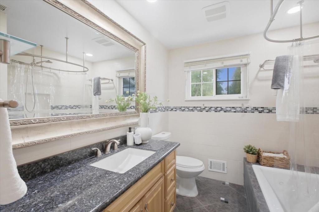 3031 Greentree Way Property Photo 23