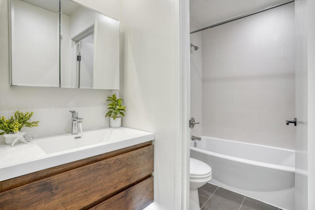 974 Kiely Boulevard G Property Photo 25