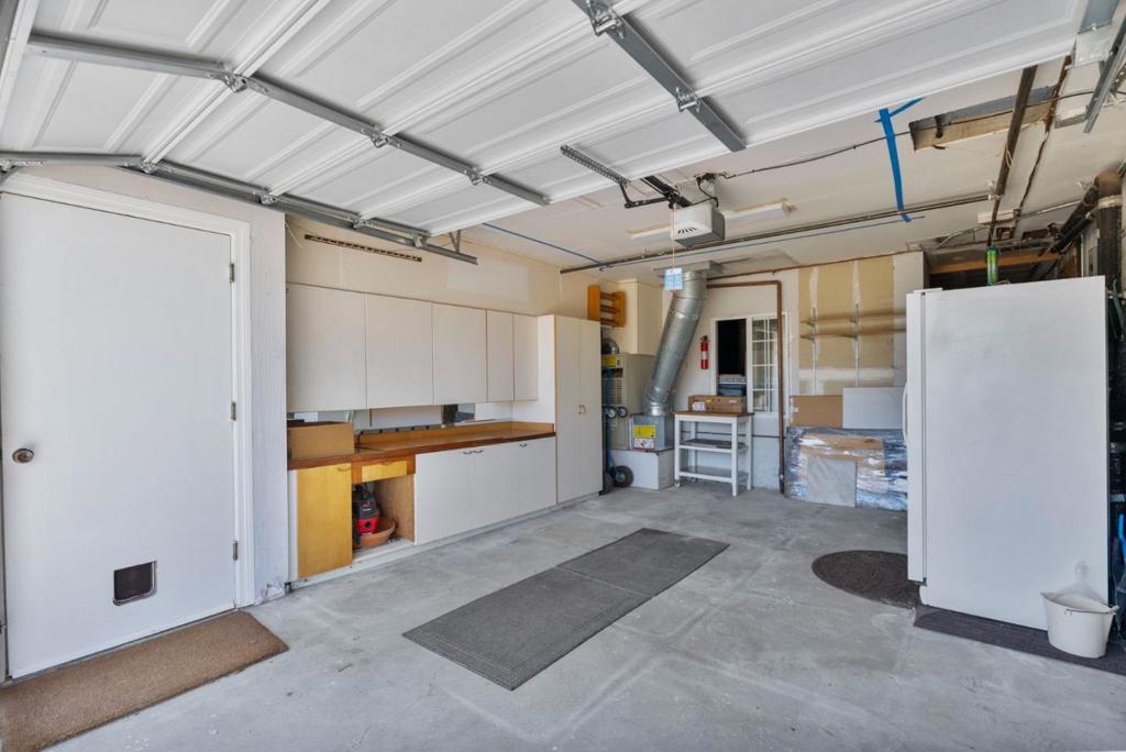 230 Curtis Street Property Photo 61