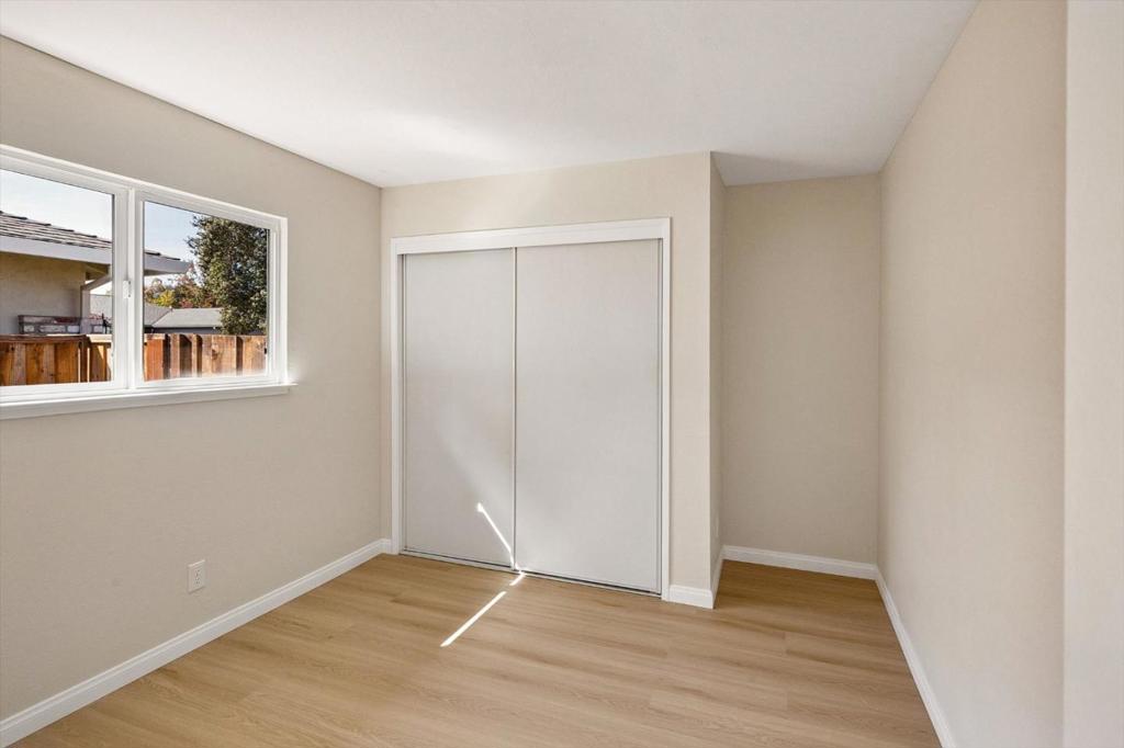 1574 Oriole Avenue Property Photo 12