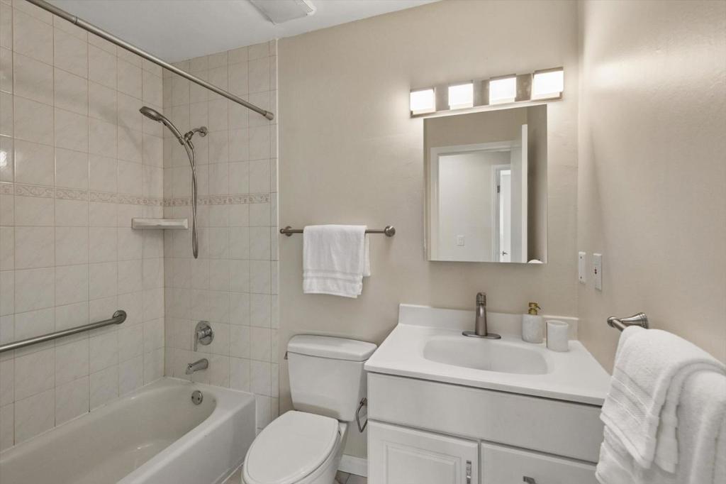 1574 Oriole Avenue Property Photo 15