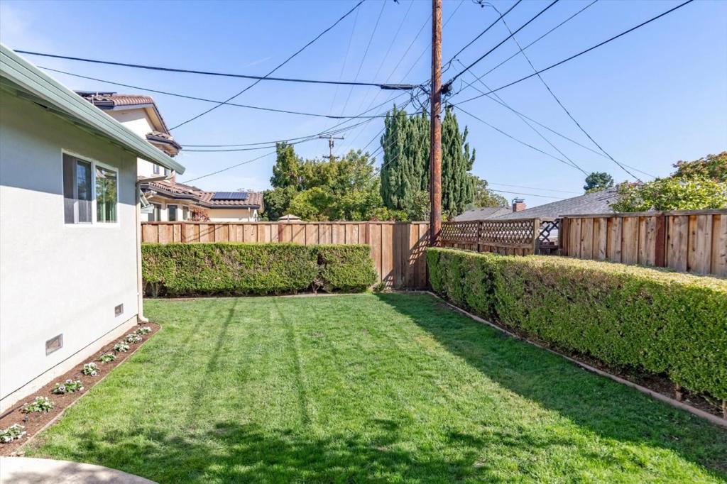 1574 Oriole Avenue Property Photo 17